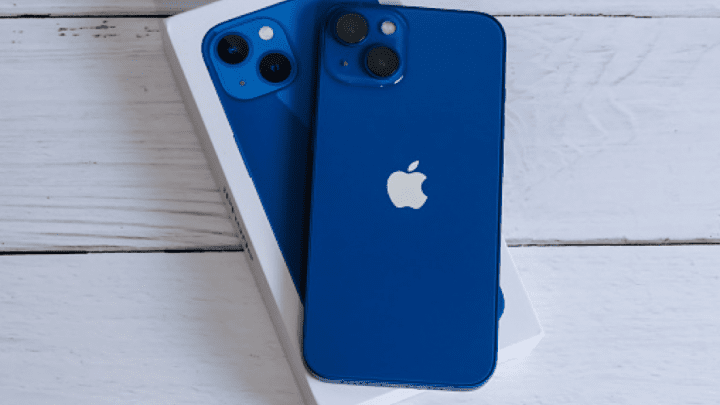 iPhone 13-bleu